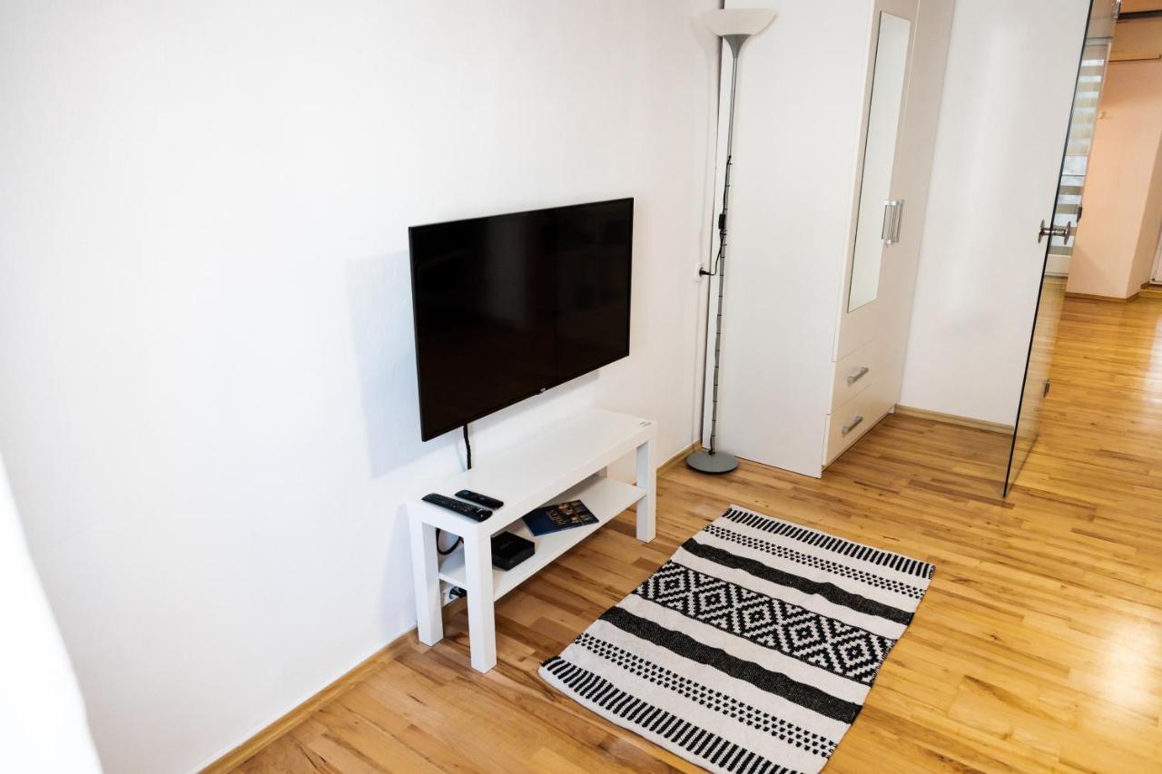 Apartma Remi II ไพราน ภายนอก รูปภาพ